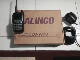 HT Dj W10 Alinco masih New