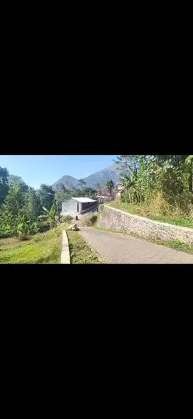 tanah luas 1600m deket kawasan cafe di trawas