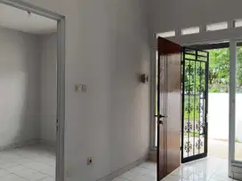 Dijual Rumah Paradise Serpong City, Cluster Rasamala