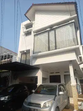 Dijual Rumah Cluster Flo Residence Ciputat Timur, Tangerang Selatan