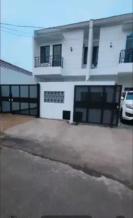 Dijual RUMAH MEWAH BARU 2 LANTAI  dan 1 Lantai Model  American moderen