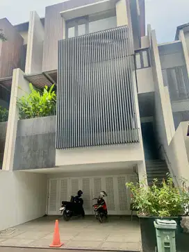 Townhouse Lux Minimalis Di Cipete Siap Huni