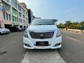 Hyundai H1 H-1 Royale Limited Bensin 2018 AT 2.4, Km 82Ribu