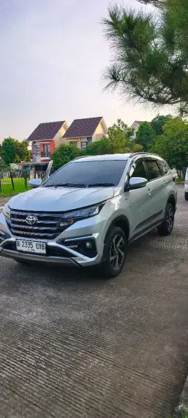 Toyota Rush GR Sport AT Low KM