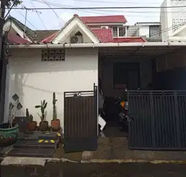 DIJUAL RUMAH DI KENCANA LOKA BSD