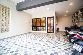 Jual Kost di Tomang 28 Kamar Furnished mewah Sudah beroperasi ROI 9% !