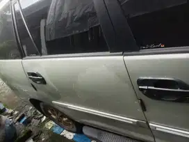 Toyota Kijang Innova 2010 Bensin