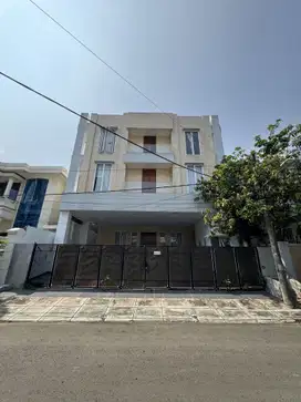 Rumah Kost Ancol 3Lt 260m2 13x20 30KT Full Furnished Strategis