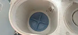 Jual mesin cuci bekas 7 kg siap pakai