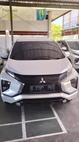 Xpander 1.5 GLS AT B 2781 PKV