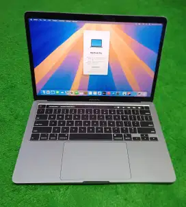 Macbook Pro 2020 i7 16/512 Grey Touchbar mulus murah