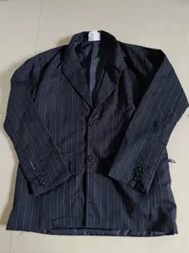 Blazer hitam ukuran l