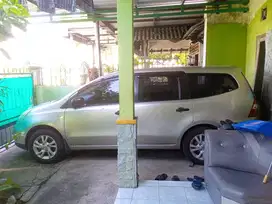 Grand Livina SV MT 2011 asli AD