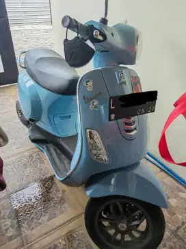 Vespa Blue Kesayangan