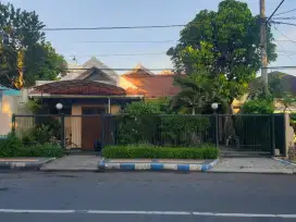 *dijual* Rumah dekat alun-alun Lumajang