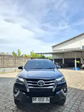 Fortuner 2019 G diesel manual. Km 92rb
