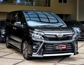 TOYOTA VOXY SUNROOF AUTOMATIC PK 2021 BLACK