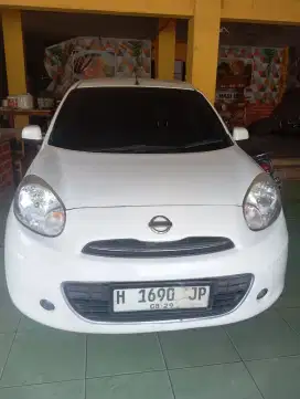 Nissan march 2012 Nama sendiri