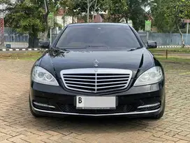 MERCEDES BENZ S350 L AT HITAM 2011