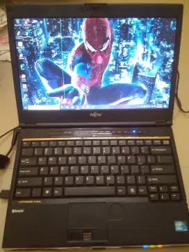 Laptop FUJITSU Core i5