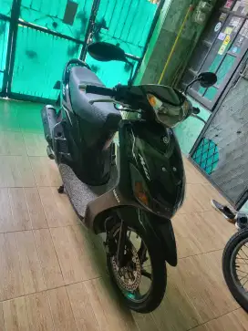 MIO SMILE HITAM STANDAR