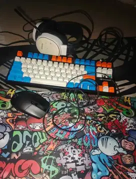 perlengkapan gaming keyboard,mouse,headse