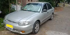 Dijual mobil Hyundai Accent thn 2000 M/T 1500cc