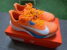 Nike Air Zoom Rival Fly 4 New Orange - size 42 (8.5)