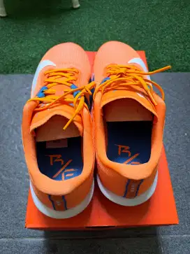 Nike Air Zoom Rival Fly 4 New Orange - size 42 (8.5)