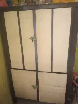 Lemari kayu 2 pintu