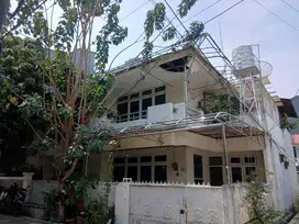 DIJUAL RUMAH SUNTER 132m2 LOKASI BAGUS,2 LANTAI,HADAP BARAT,KODE JF