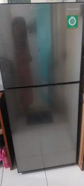 Dijual Kulkas Sharp 2 pintu