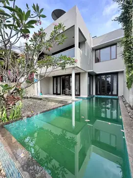 Kemang Cilandak Timur Modern Tropical House Semi Furnished