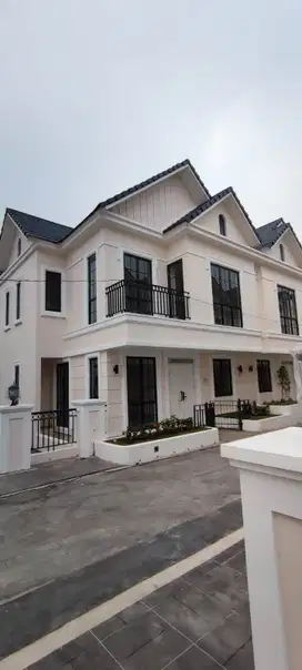 Rumah Hoek Lavon 2 Double Decker di Tangerang