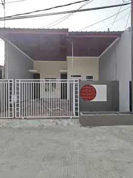 Dijual Rumah Strategis Bulevard Hijau  Di Harapan Indah Kota Beka