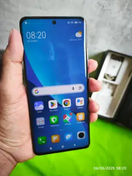 Xiaomi 12 5G 8/256 Fullset ori segel mulus Mi Flagship
