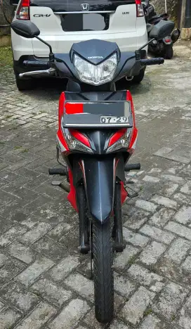 HONDA SURPA X 125 CW 2019 BERGARANSI