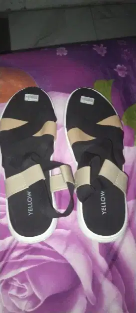 Sendal wanita tali silang karet elastis
