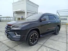 Toyota Fortuner VRZ TRD 2.4 AT THN 2021