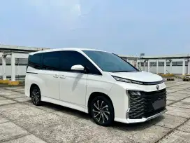 TOYOTA VOXY 2023 TERMURAH