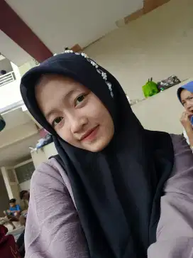 Mencari pekerja yg menjaga toko