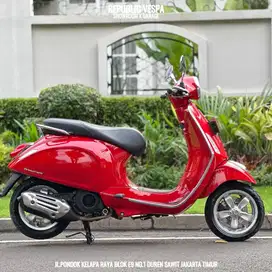 Piaggio Vespa Primavera IGET 150 TAHUN 2016 warna Merah VERY GOOD COND