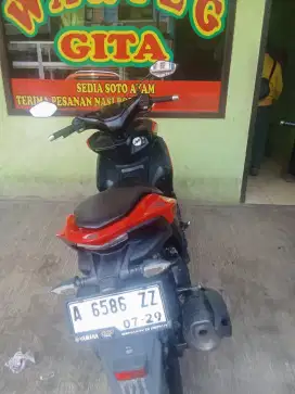 Jual motor aerox tahun 2019