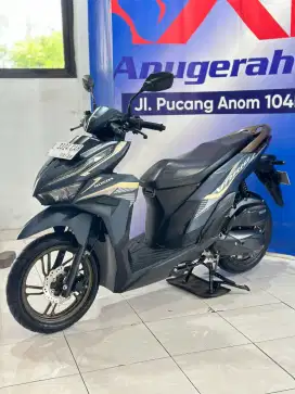 READY NEW VARIO 125 ISS KEYLESS 2023