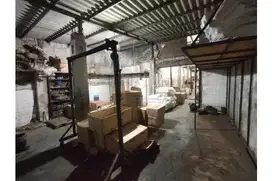 dijual toko Jl. Tubagus Angke (di pinggir jalan raya)