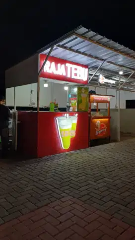 Jualan tebu di villa permata kulinary, ubud