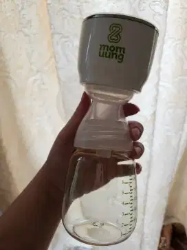 MOM UUNG BREASTPUMP