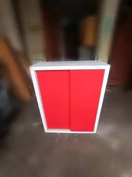 Lemari mini pintu geser P85 L30 T110cm