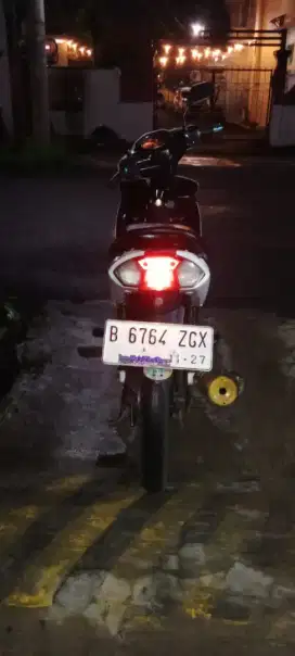 Vega ZR Tahun 2010. b Depok
