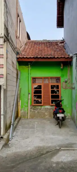 Dijual rumah mungil minimalis di Jakarta Timur